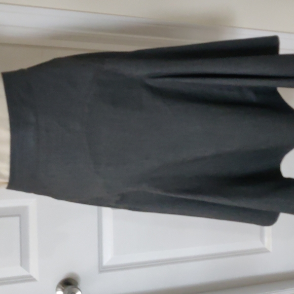 Set of lacy top and skirt - Picture 4 of 6